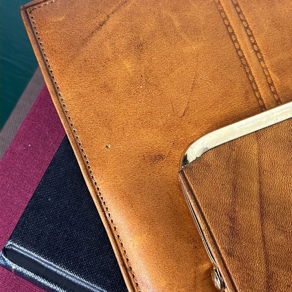 Vintage 1970s Di Lido Genuine Cowhide Leather Caramel‎ Brown Checkbook Wallet